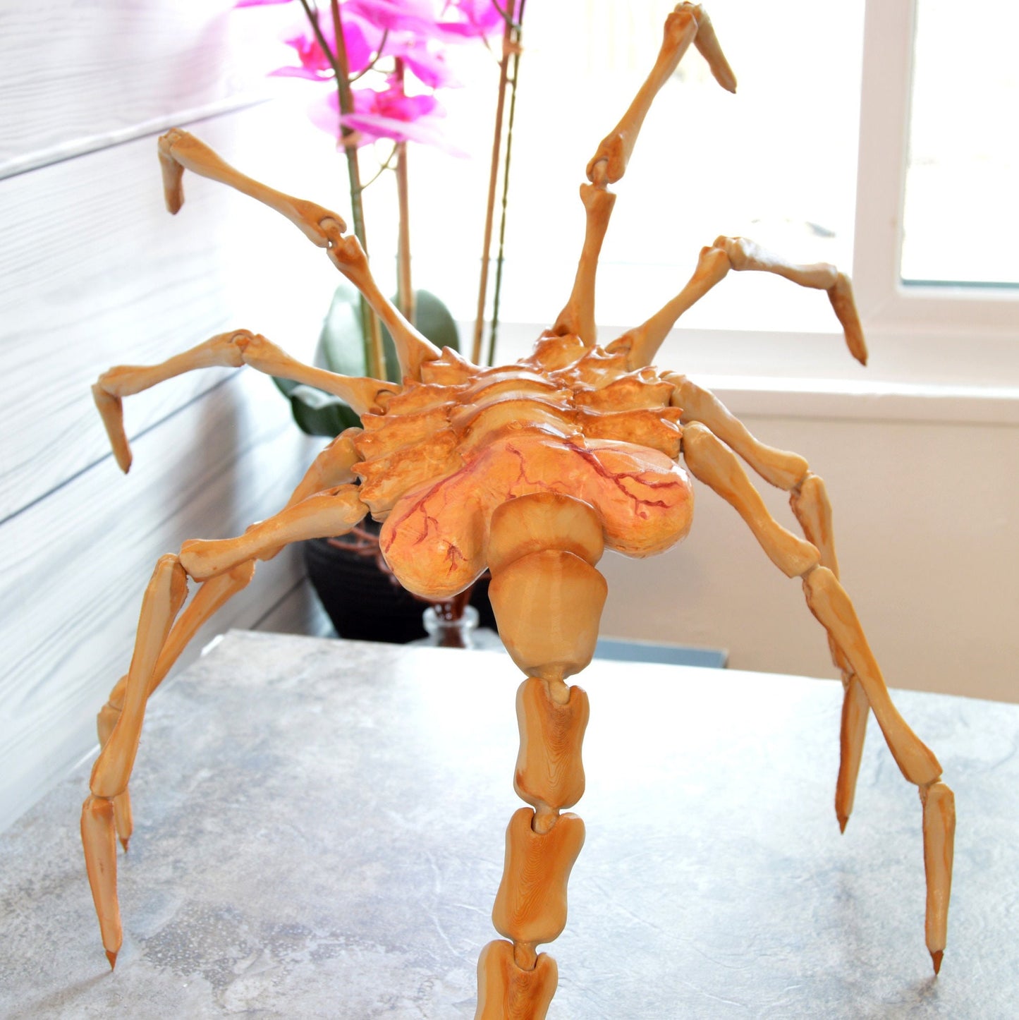 Life Size Alien Face Hugger Replica, Articulated Alien Face Hugger, Facehugger Replica, Alien Movie Prop, Scary Halloween Props, 3D Printed