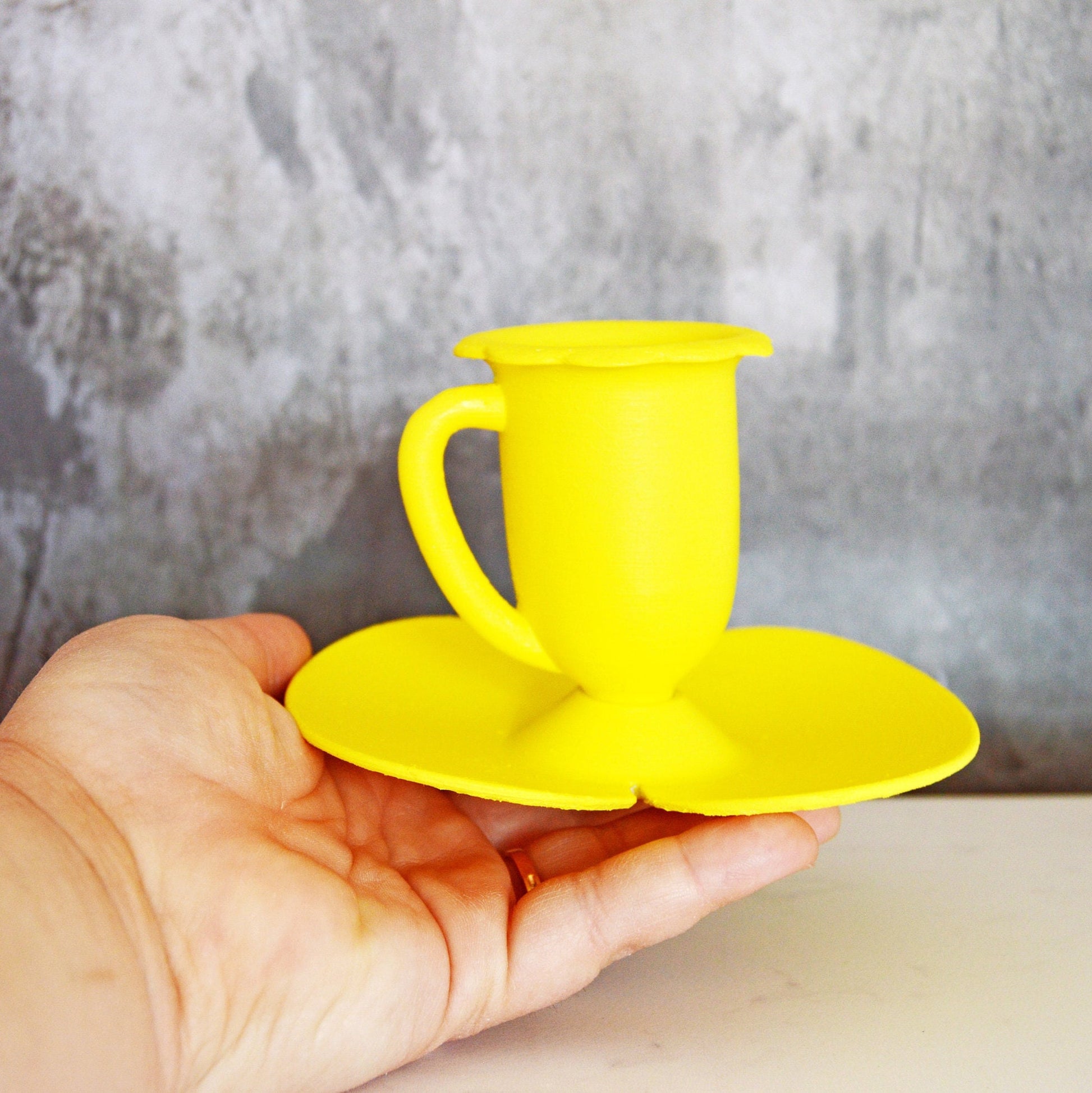 Daffodil Teacup from Willy Wonka, Wonka Movie Prop Replica, Yellow Teacup, Pretend Play Tea Cup, 3d Printed Cup, Tea Time Gift Idea