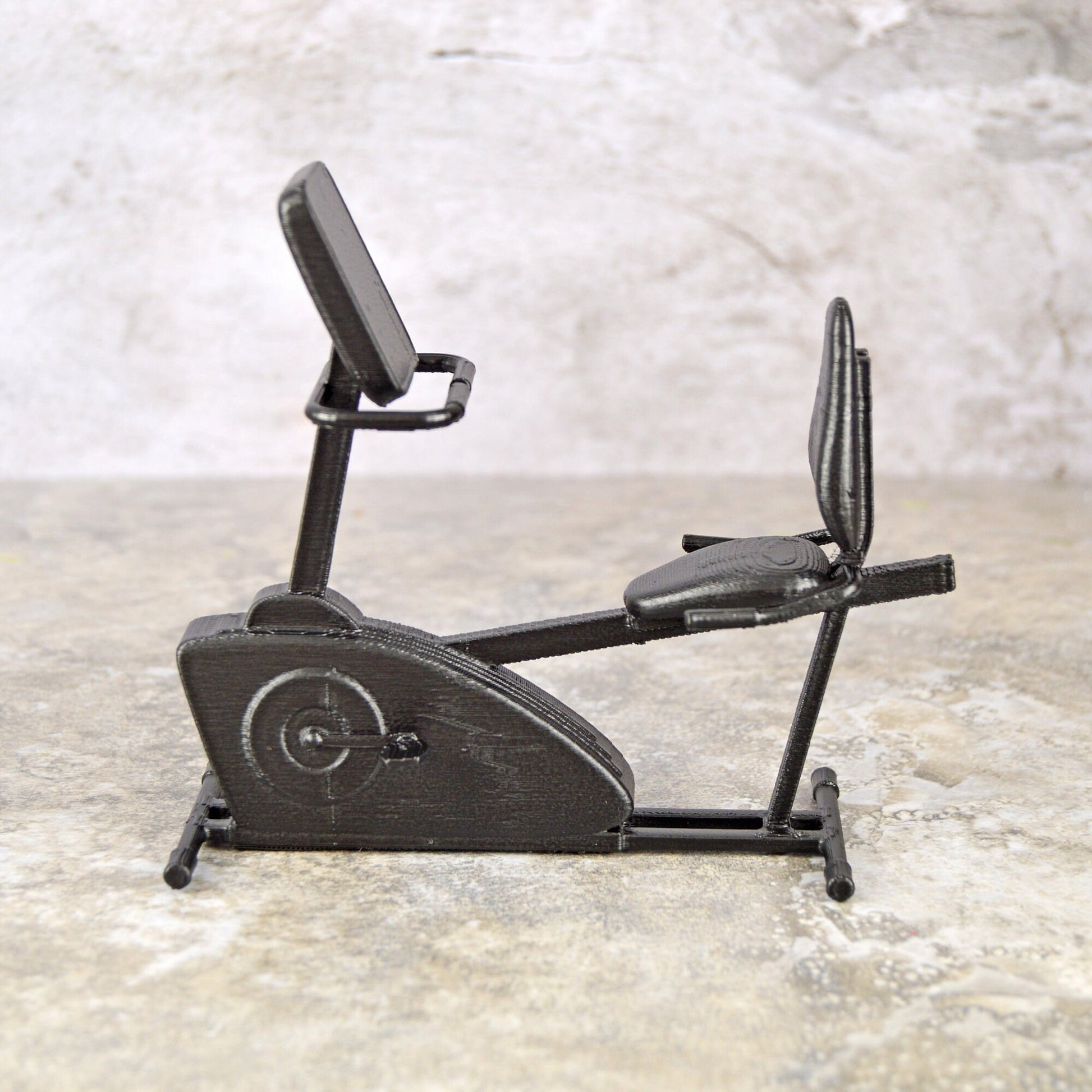 1/12 Scale Recumbent Bike, Miniature Gym Equipment, Doll House Accessories, Unique Dollhouse Miniatures, 1 12 Diorama Miniatures